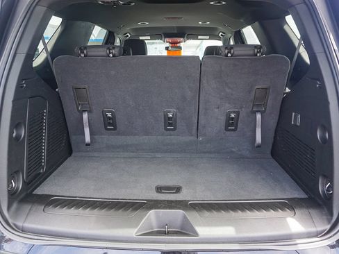 Used 2024 Chevrolet Tahoe LS RWD image 24