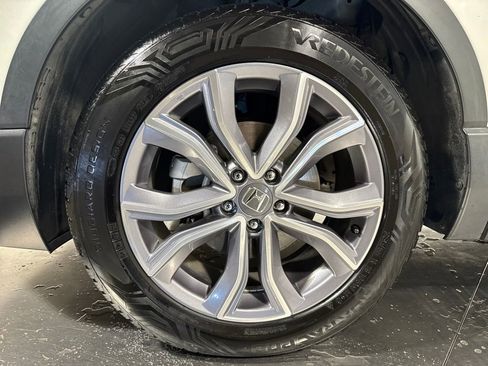 Used 2020 Honda CR-V Touring image 2