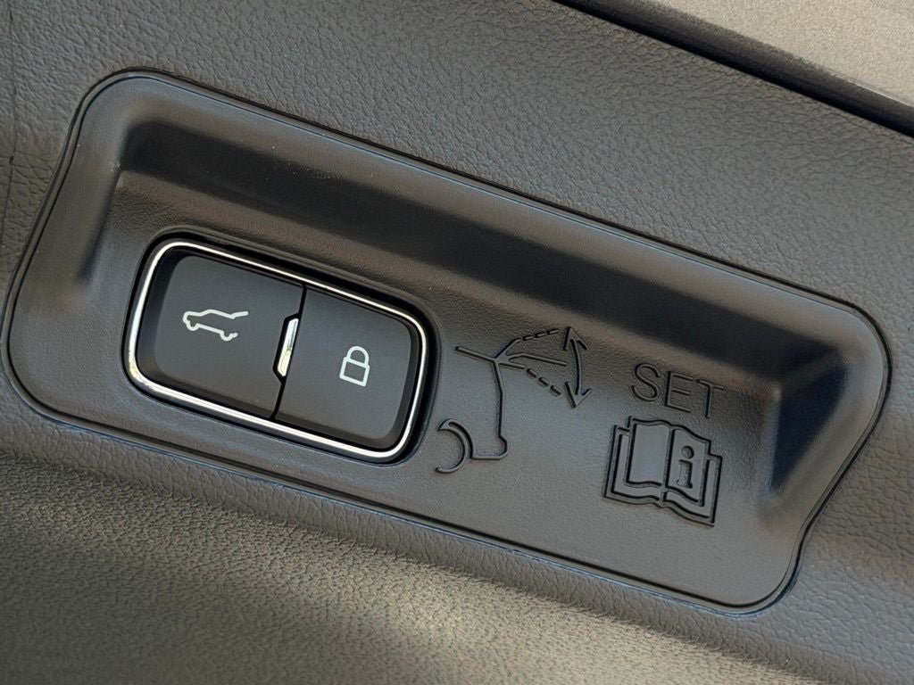 New 2026 Ford Explorer Active AWD/4WD image 13