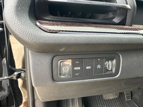 Used 2024 Chevrolet Traverse Z71 w/ LPO, Floor Liner Package AWD/4WD image 10