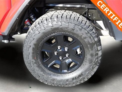 Used 2022 Jeep Gladiator Mojave w/ Trailer Tow Package image 8