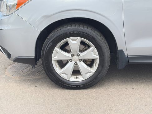 Used 2015 Subaru Forester 2.5i Premium AWD/4WD image 24