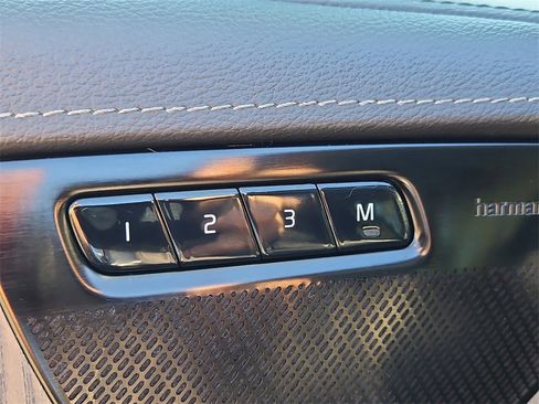 Used 2022 Volvo XC90 T6 Inscription w/ Advanced Package image 21