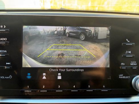 Used 2018 Honda Accord LX image 23