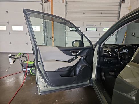 Used 2019 Subaru Forester Premium w/ Popular Package #1 AWD/4WD image 18