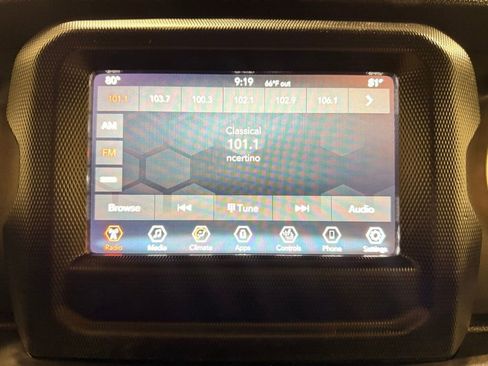 Used 2021 Jeep Wrangler Unlimited Sport image 19