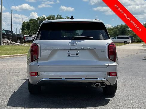 Used 2022 Hyundai Palisade Calligraphy w/ Winter Package image 6