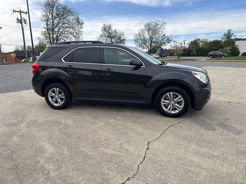Used 2015 Chevrolet Equinox LT w/ Driver Convenience Package image 4