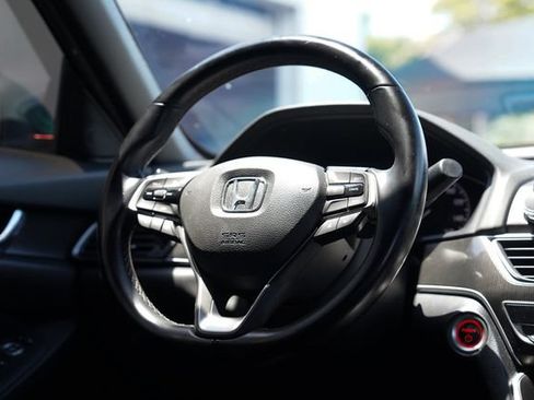 Used 2022 Honda Accord Sport image 27
