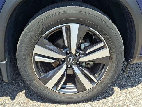Certified 2023 Nissan Rogue Platinum w/ Platinum Premium Package AWD/4WD image 8