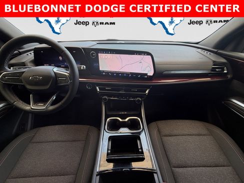 Used 2024 Chevrolet Traverse Z71 AWD/4WD image 18