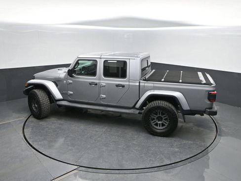 Used 2020 Jeep Gladiator Overland image 33