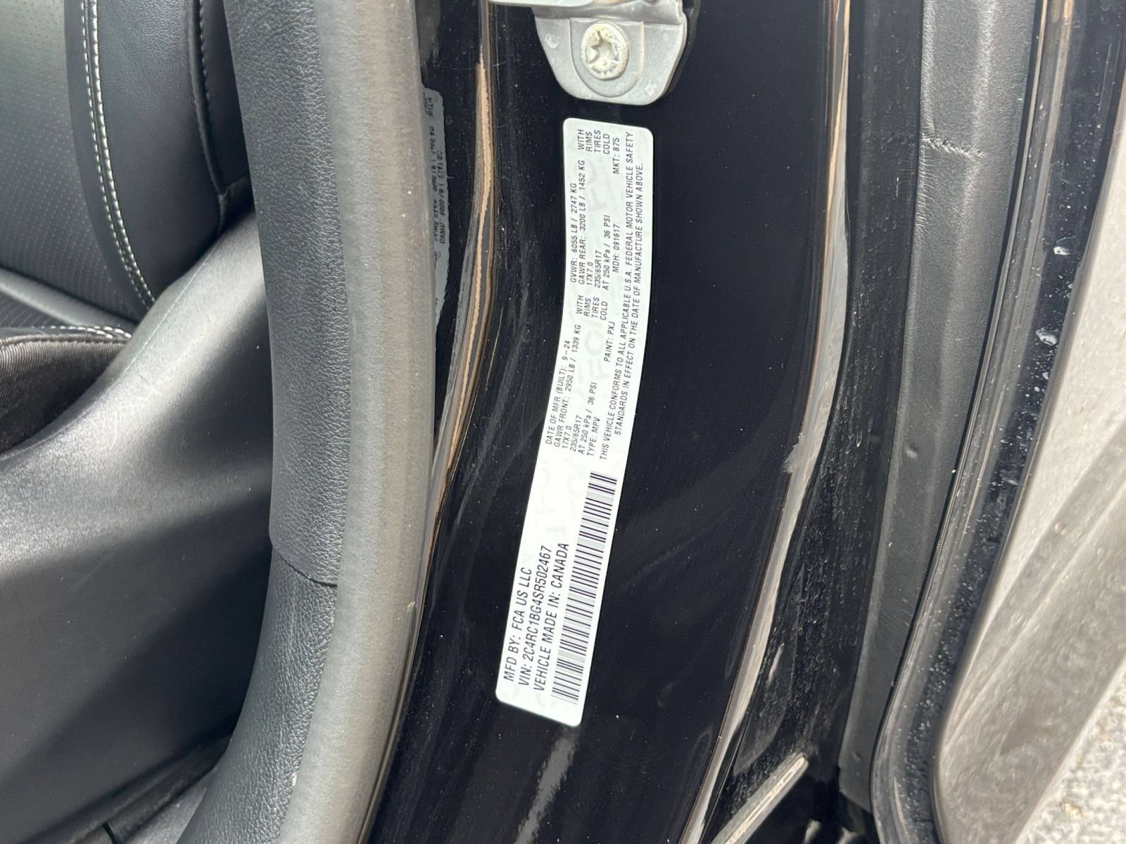 Used 2025 Chrysler Pacifica Select FWD image 31