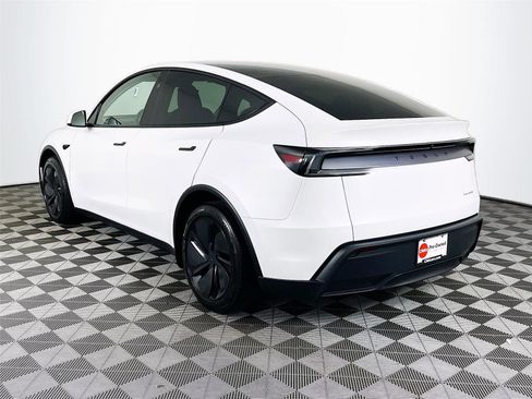 Used 2026 Tesla Model Y Long Range AWD/4WD image 6