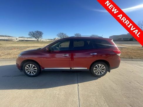 Used 2013 Nissan Pathfinder SL w/ SL Premium Pkg image 6