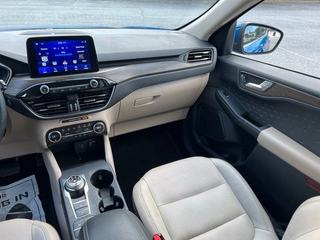 Used 2020 Ford Escape Titanium AWD/4WD image 26