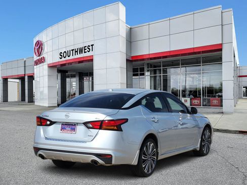 Used 2023 Nissan Altima 2.5 SL image 5