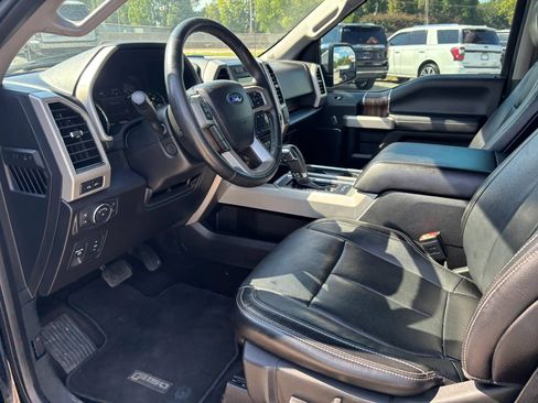 Used 2018 Ford F150 Lariat w/ Equipment Group 502A Luxury AWD/4WD image 11