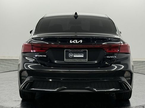 Used 2024 Kia Forte GT-Line w/ GT-Line Premium Package image 8