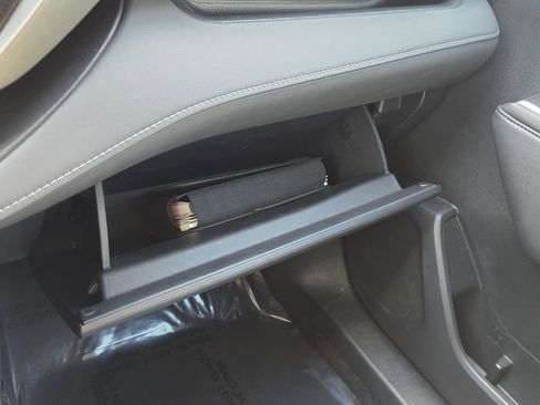 Used 2023 Toyota Highlander XLE image 25