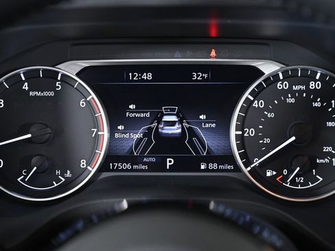 Used 2023 Nissan Rogue SL w/ SL Premium Package image 15