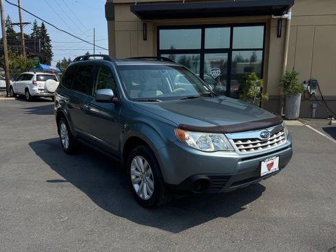 Used 2013 Subaru Forester 2.5X Premium w/ All-Weather Pkg AWD/4WD image 1