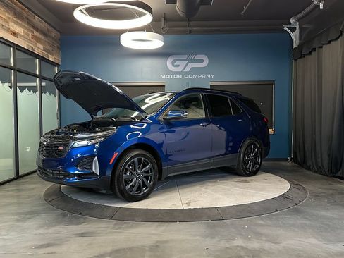 Used 2022 Chevrolet Equinox RS w/ RS Leather Package AWD/4WD image 25