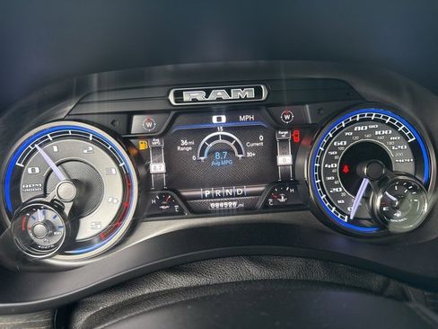 Used 2019 RAM 2500 Limited image 12