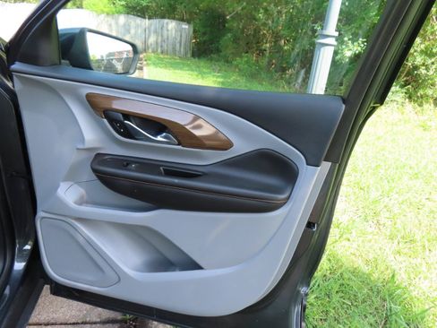 Used 2018 GMC Terrain SLE w/ Infotainment Package I FWD image 25