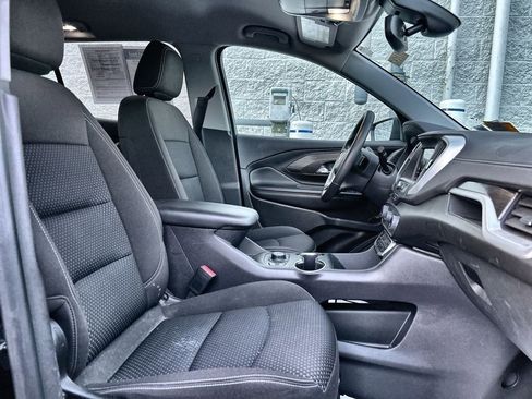 Used 2023 GMC Terrain SLE w/ Driver Convenience Package image 27