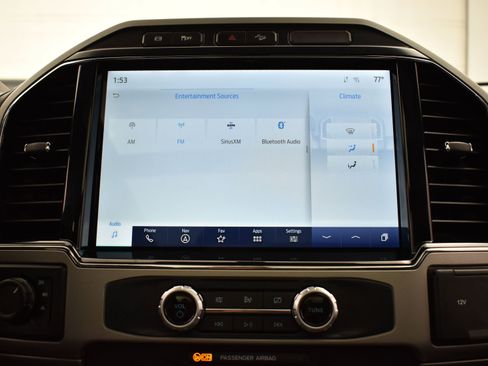 Used 2022 Ford F250 Lariat w/ Black Appearance Package image 28