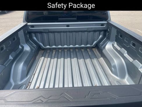 Used 2023 Chevrolet Colorado Trail Boss w/ Advanced Trailering Package AWD/4WD image 11