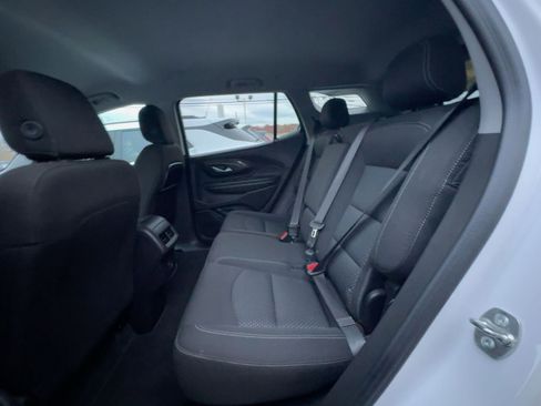 Used 2024 GMC Terrain SLE image 7