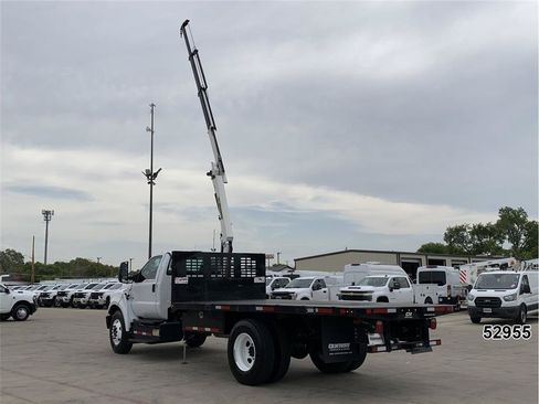 Used 2022 Ford F650 2WD Regular Cab Super Duty image 16