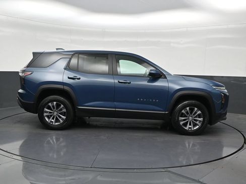 Used 2025 Chevrolet Equinox LT FWD image 7