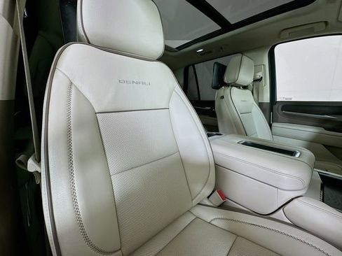 Used 2024 GMC Yukon Denali w/ Denali Reserve Package AWD/4WD image 31