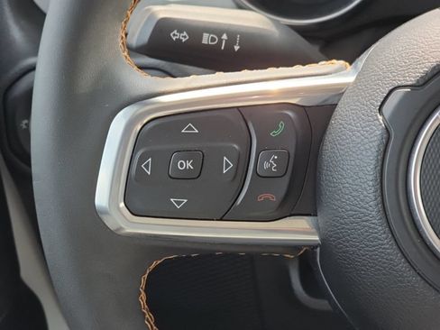 Used 2023 Jeep Gladiator Overland AWD/4WD image 28