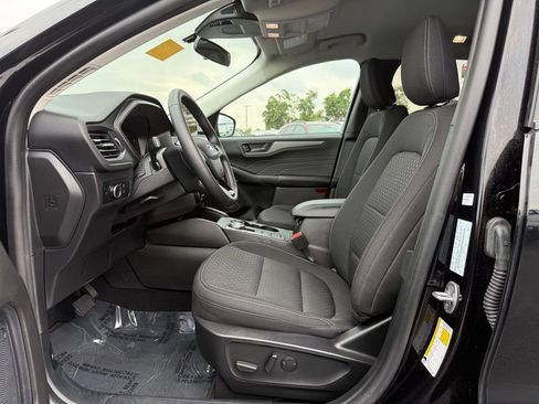 Used 2024 Ford Escape Active AWD/4WD image 25