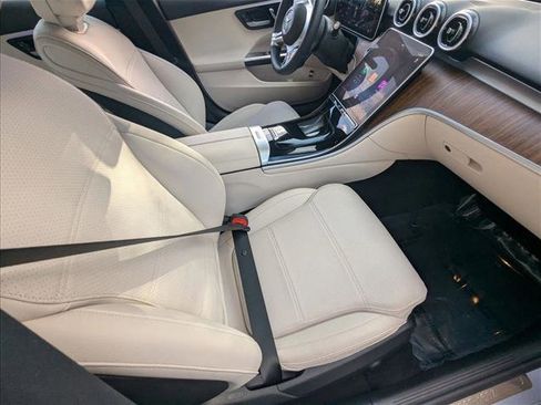 Used 2025 Mercedes-Benz C 300 Sedan image 21