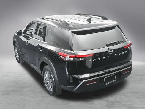 Used 2025 Nissan Pathfinder SV FWD image 53