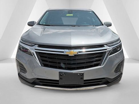 Used 2024 Chevrolet Equinox LT FWD image 2