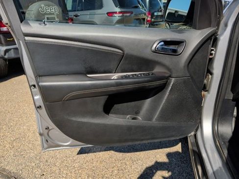 Used 2018 Dodge Journey Crossroad AWD/4WD image 14
