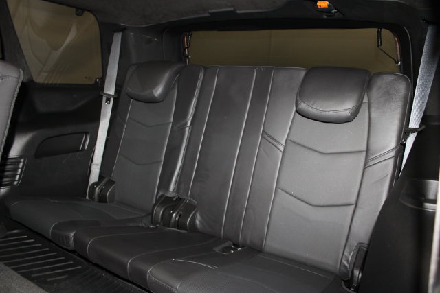Used 2020 Cadillac Escalade Platinum AWD/4WD image 12