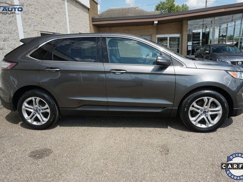 Used 2018 Ford Edge Titanium image 6