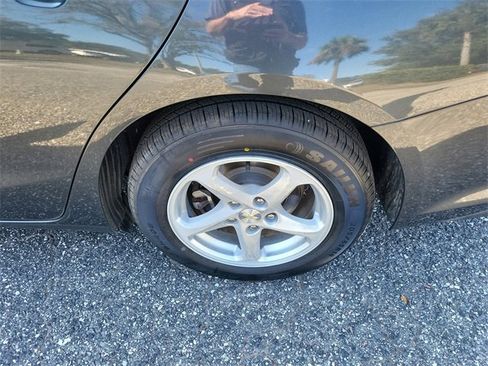 Used 2018 Chevrolet Malibu LS image 6