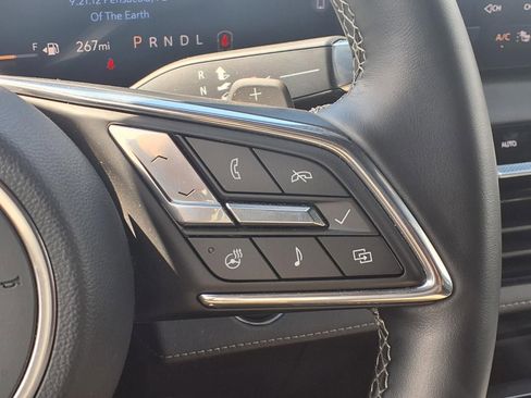 Used 2025 Buick Enclave Preferred image 16