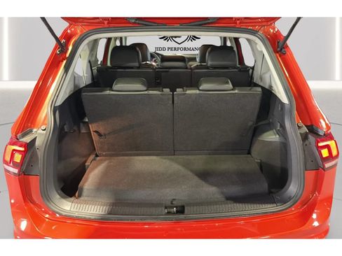 Used 2018 Volkswagen Tiguan SEL FWD image 49
