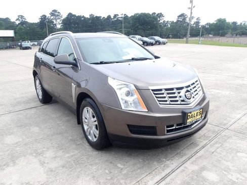 Used 2014 Cadillac SRX Luxury w/ Driver Awareness Package FWD image 4