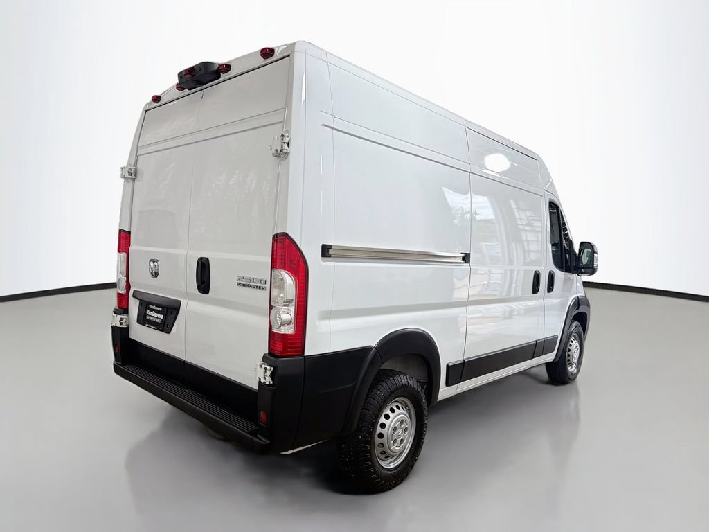 Used 2025 RAM ProMaster 2500 w/ Convenience Group FWD image 9