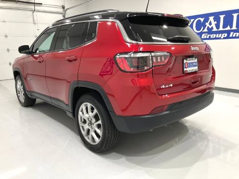 Used 2025 Jeep Compass Limited AWD/4WD image 14